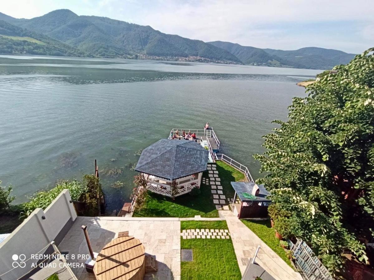 Noah River House Orşova Exteriör bild